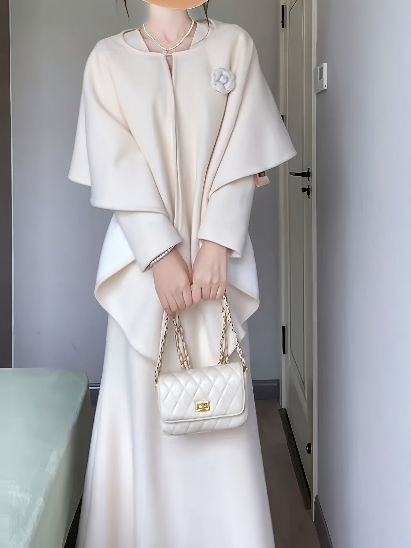 Ensemble deux pièces blanc Châle féminin design + jupe longue ajustée, ensemble élégant haut de gamme pour dîner taille cintrée