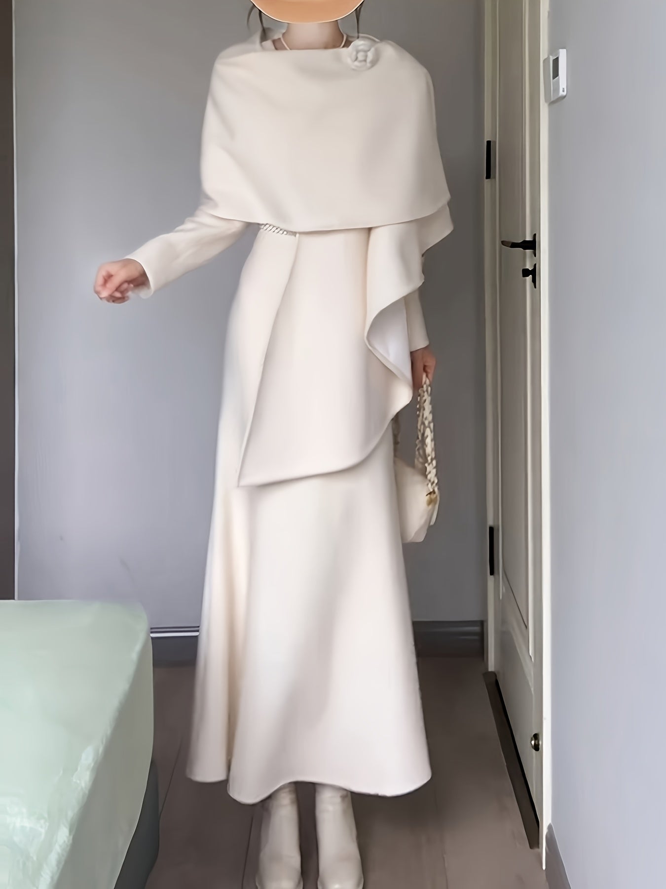 Ensemble deux pièces blanc Châle féminin design + jupe longue ajustée, ensemble élégant haut de gamme pour dîner taille cintrée