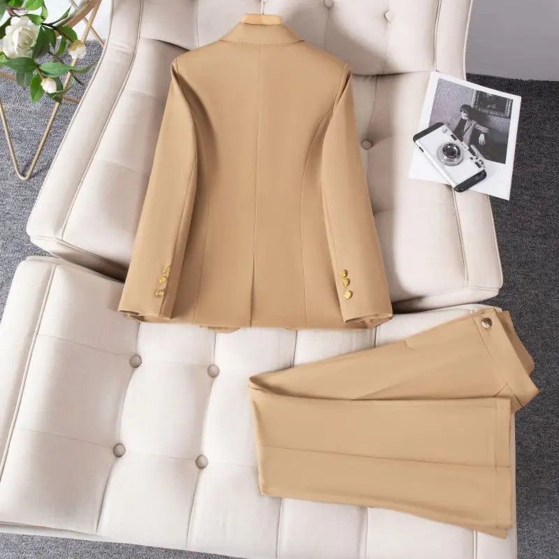 High-end suit set for women-elegant, goddess-like style; college students job interviews, professional attire, ma